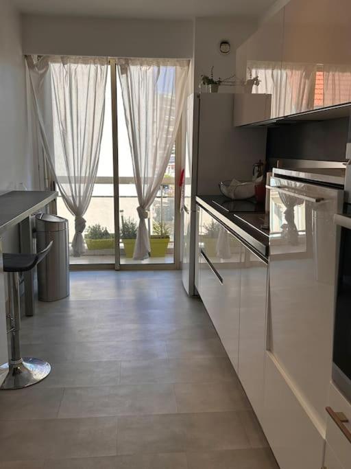 Appartement Panoramique Sur Mer Toulon Bagian luar foto